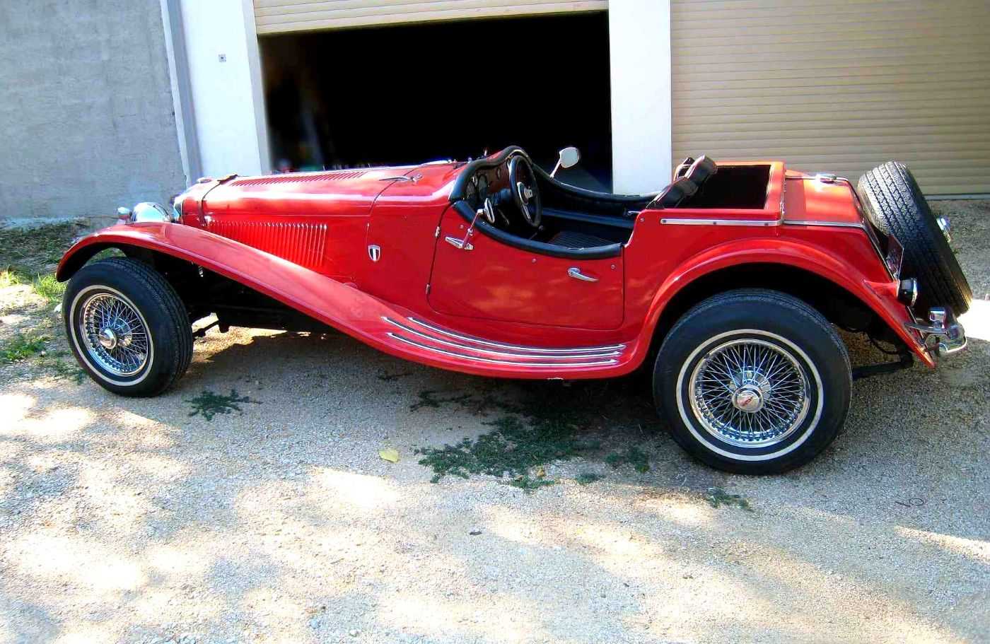 Intermeccanica Squire