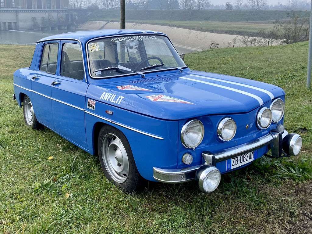 Renault R8
