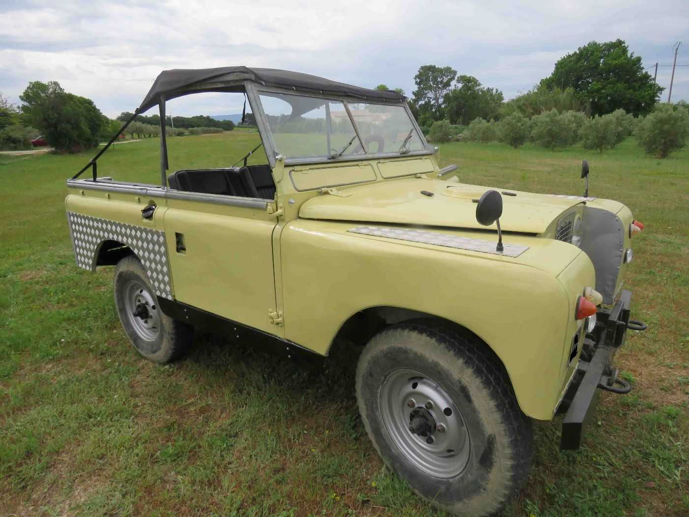 LandRover 88