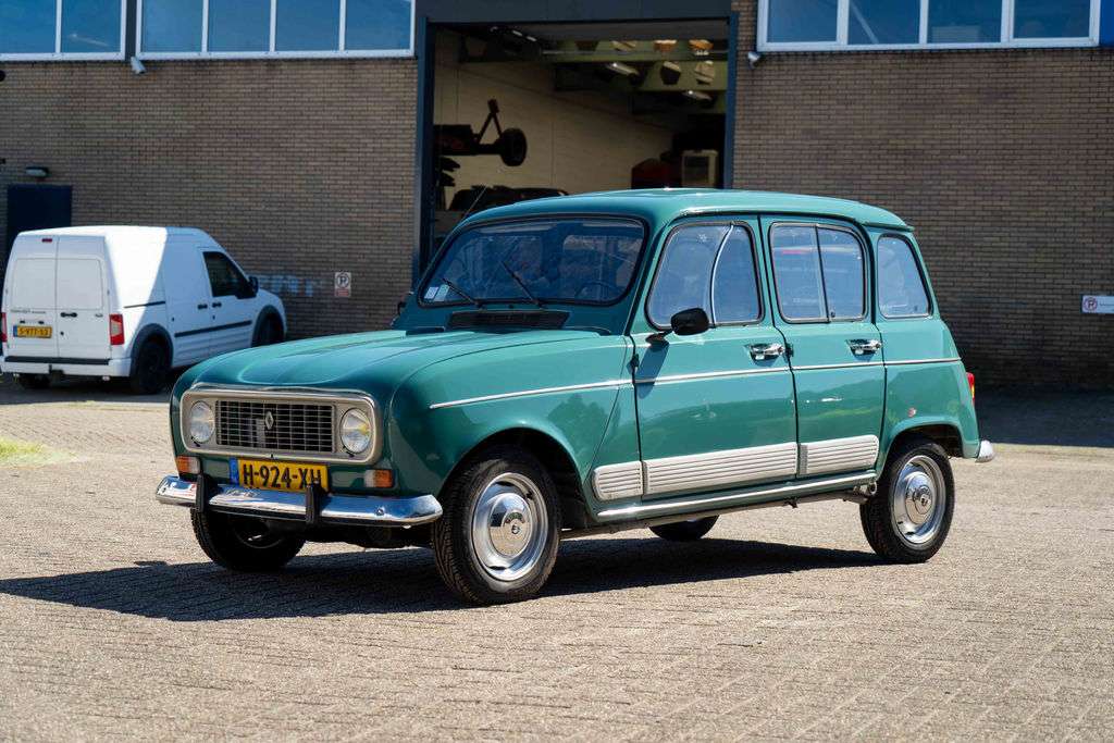 Renault 4