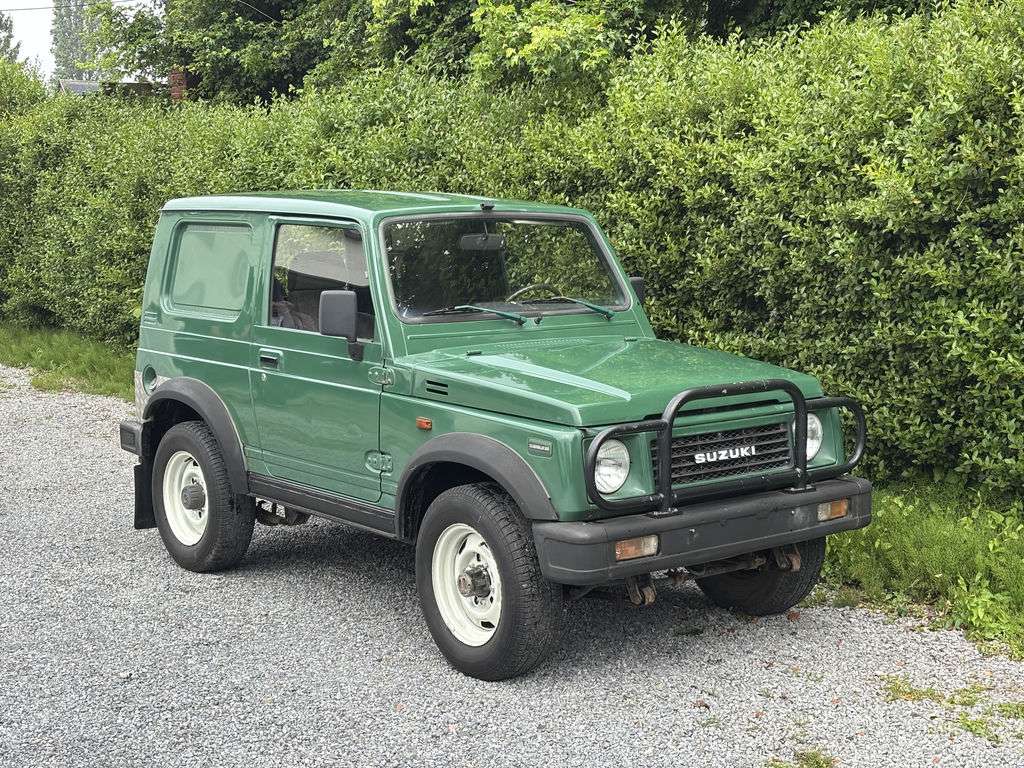 Suzuki Samurai