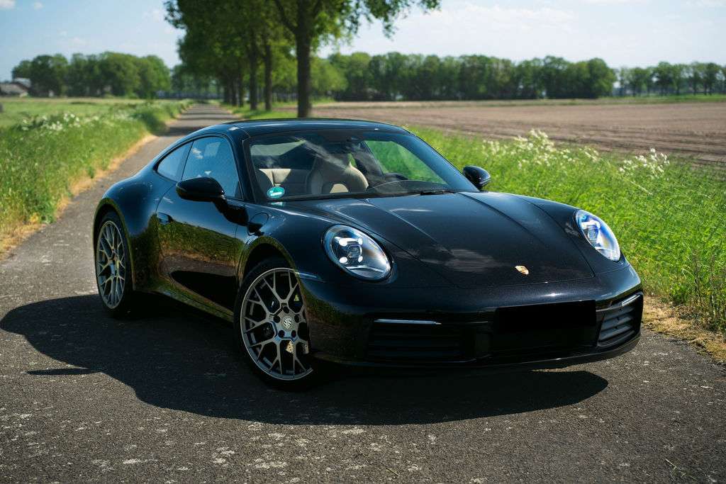 Porsche 992