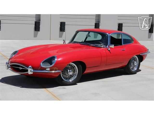 Jaguar Type E