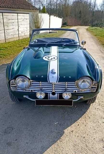 Triumph TR4
