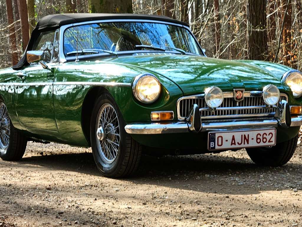 MG B