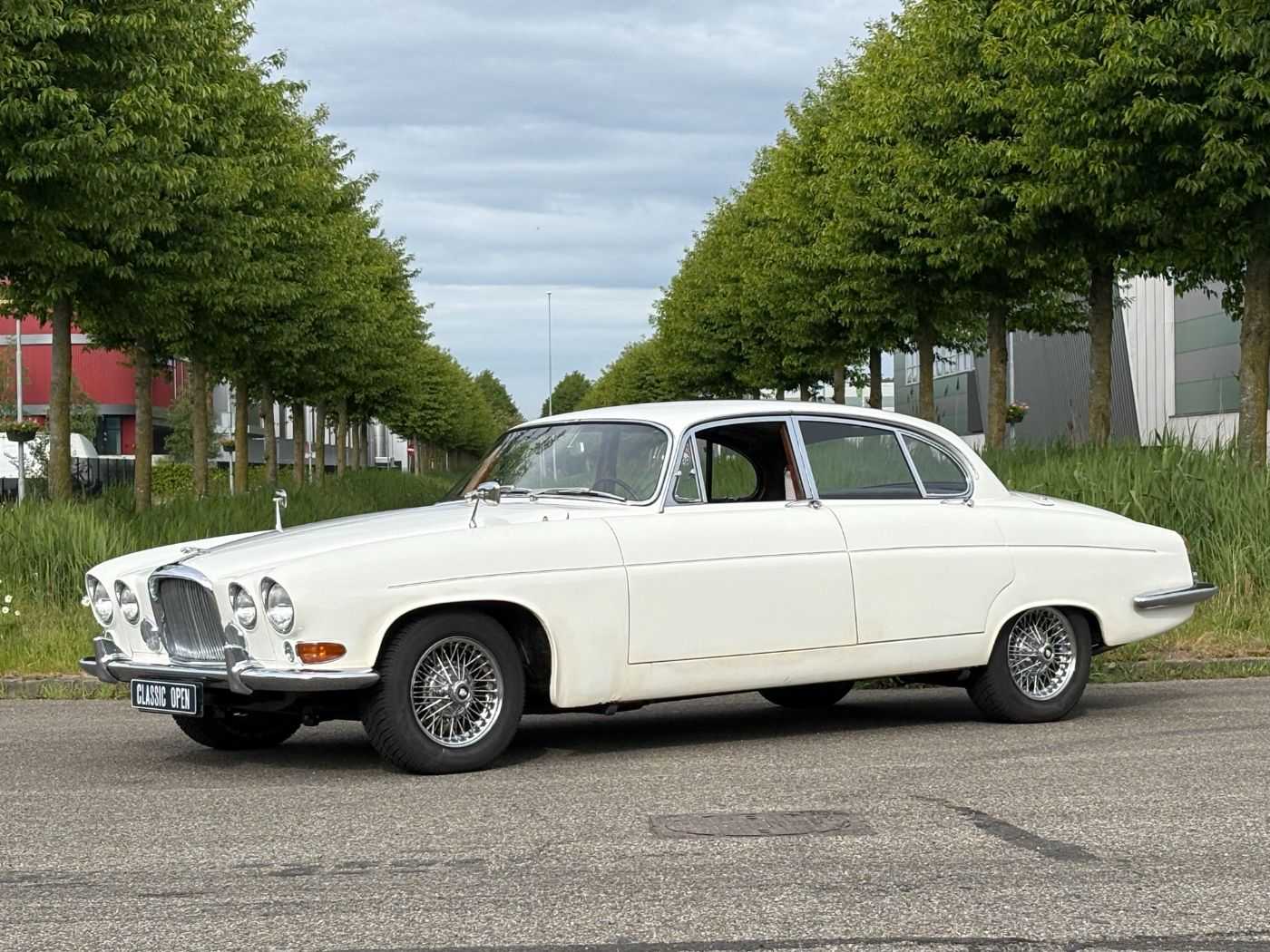 Jaguar MK 10