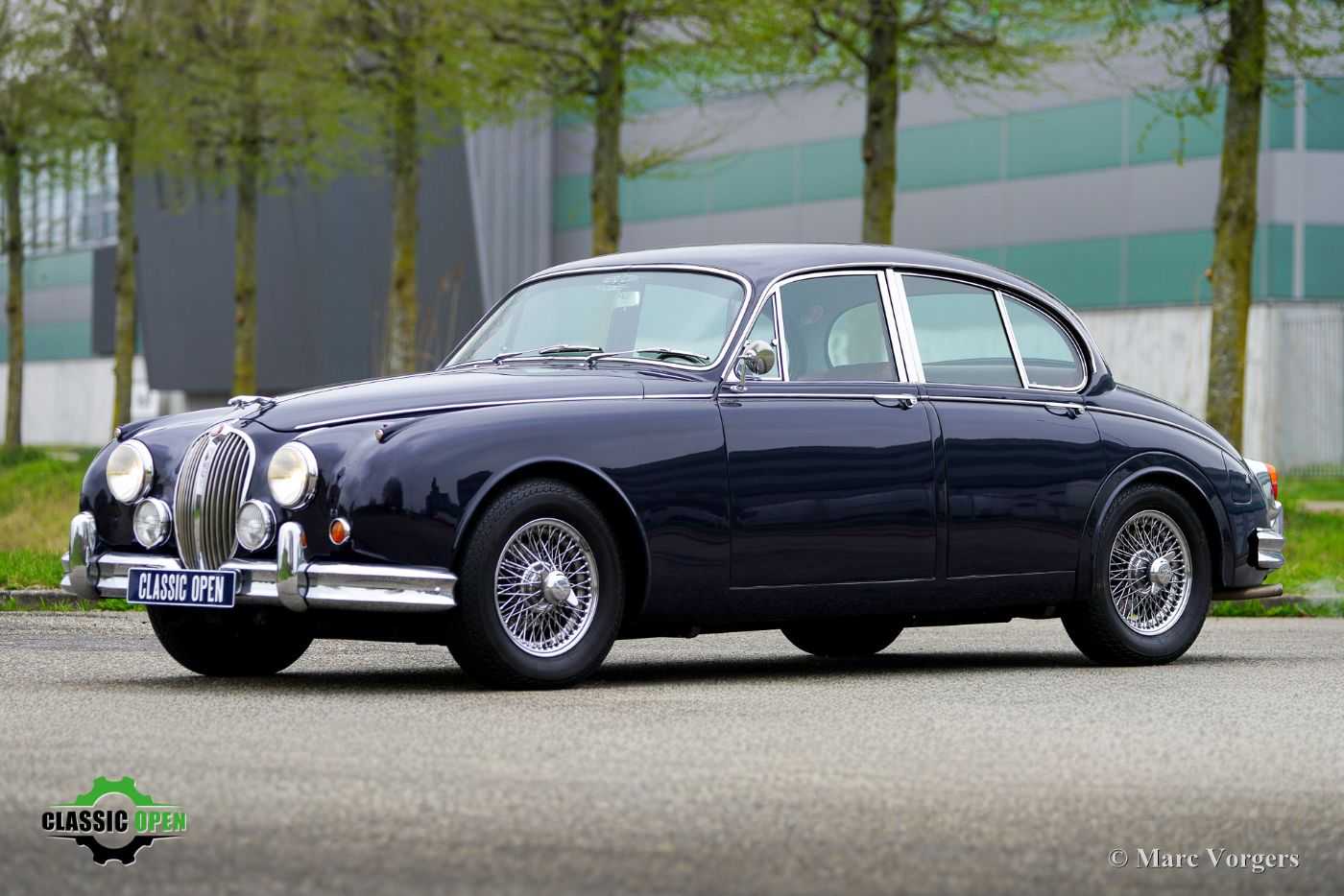 Jaguar MK 2