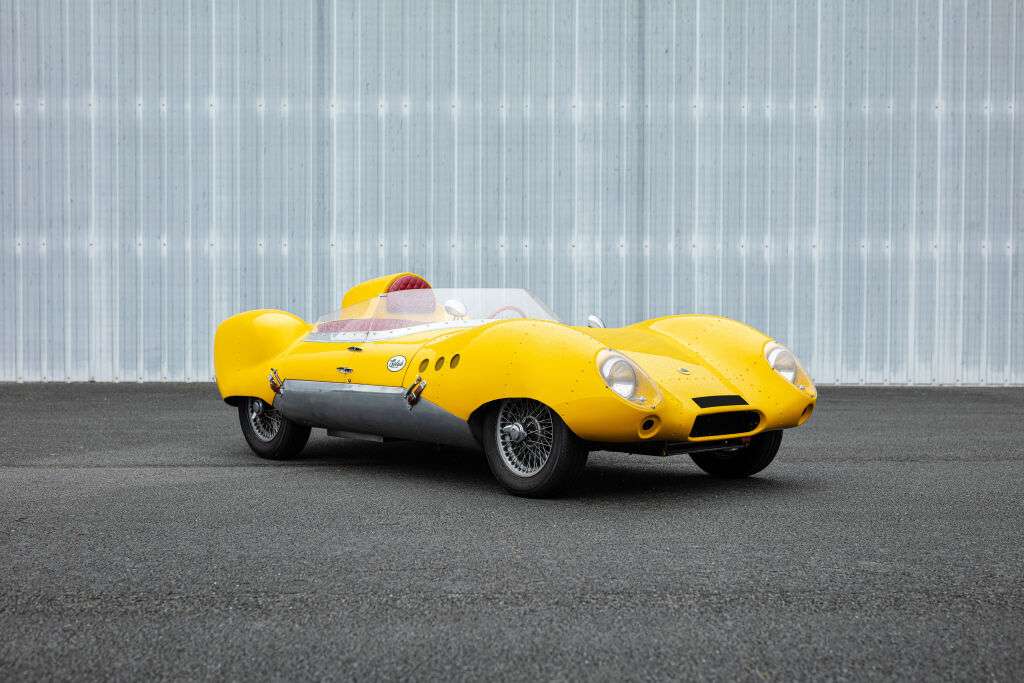 Lotus Eleven