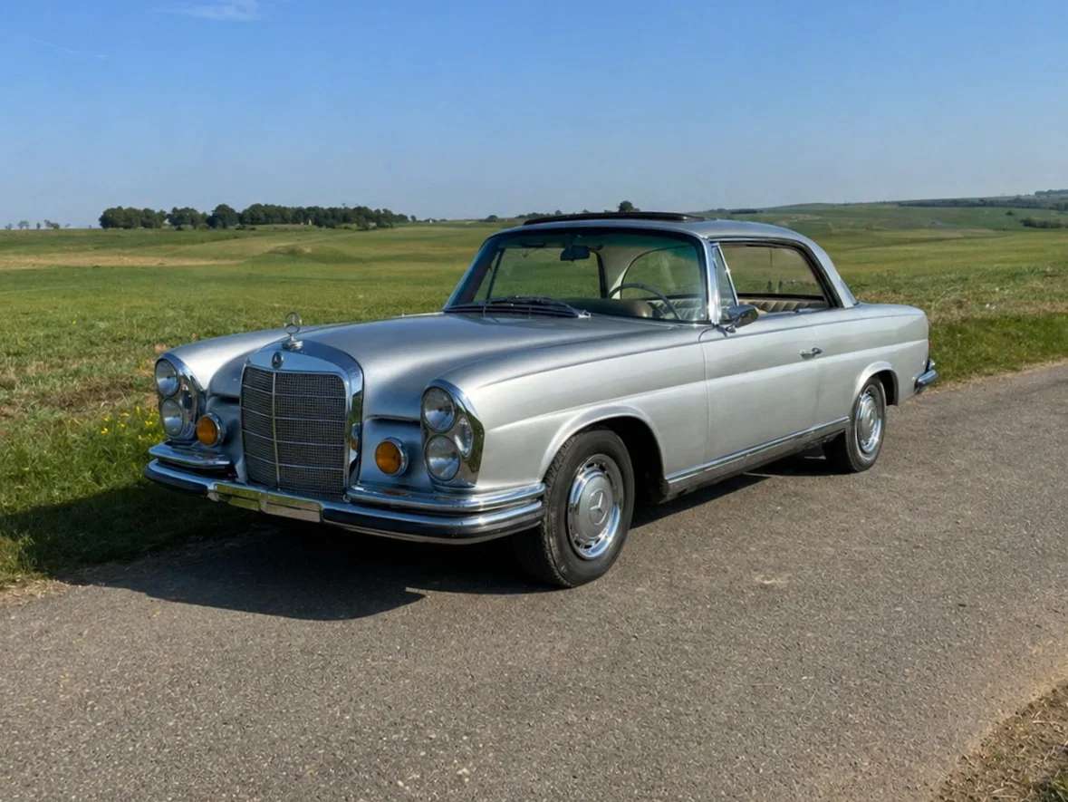 Mercedes-Benz SE