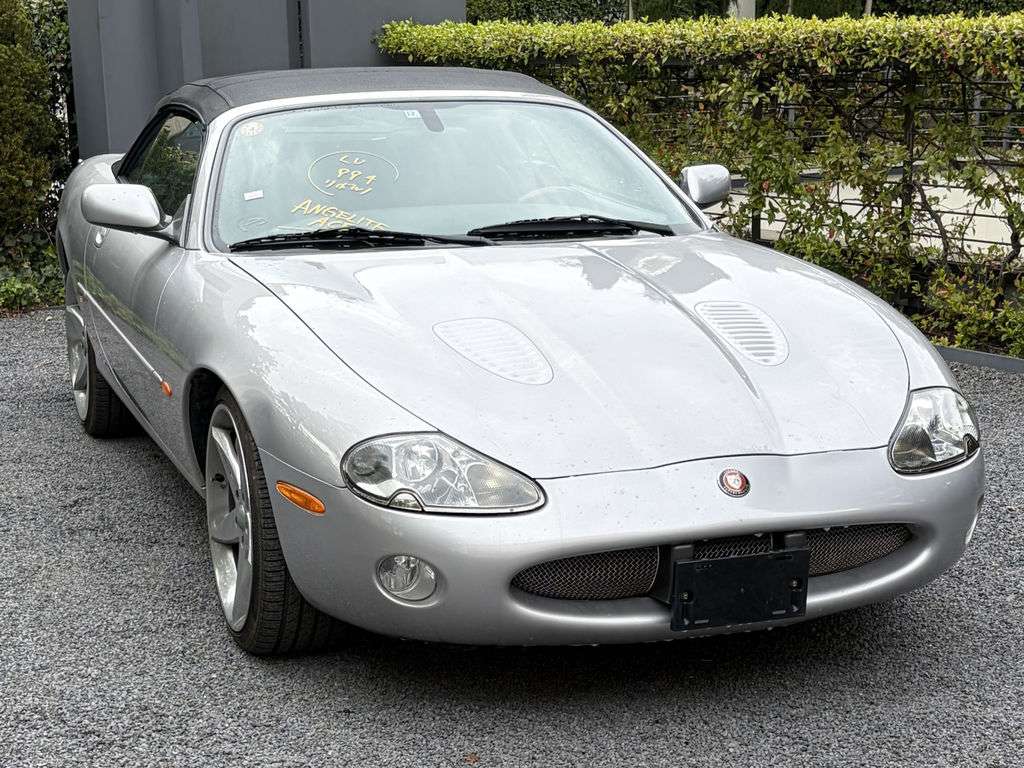 Jaguar XKR