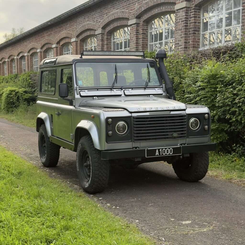 LandRover Defender