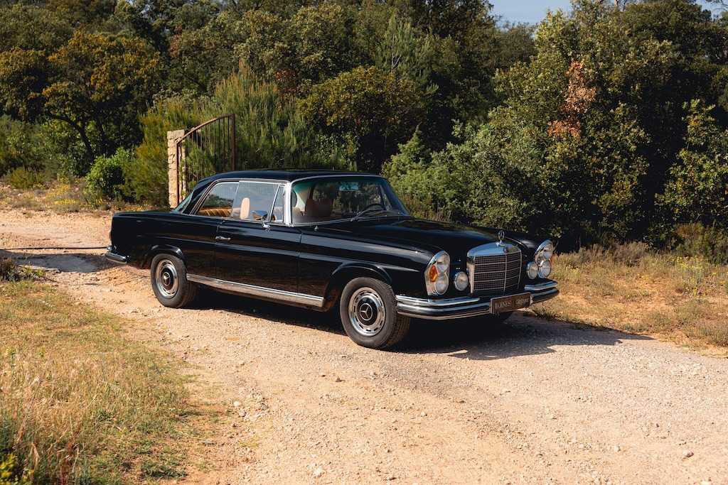 Mercedes-Benz SE