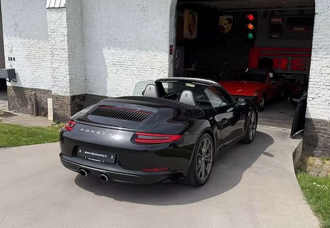 Porsche 991