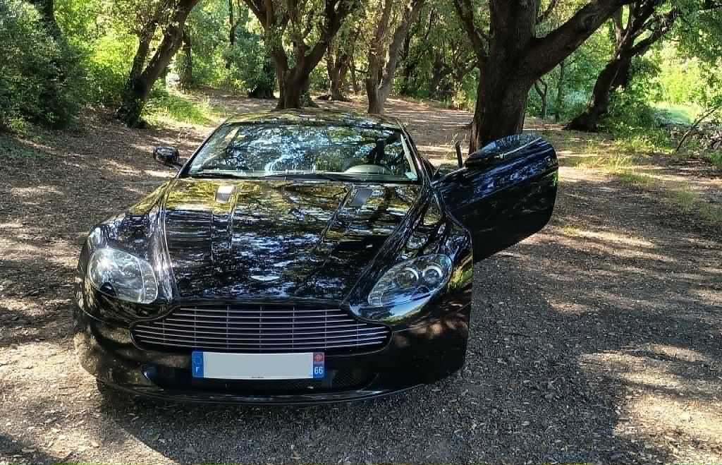 Aston Martin Vantage