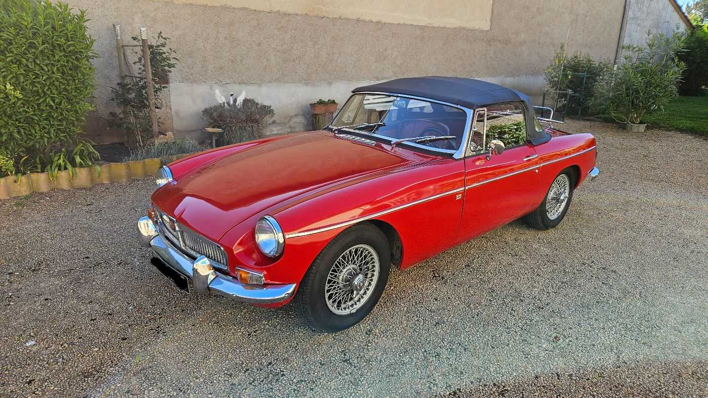 MG B