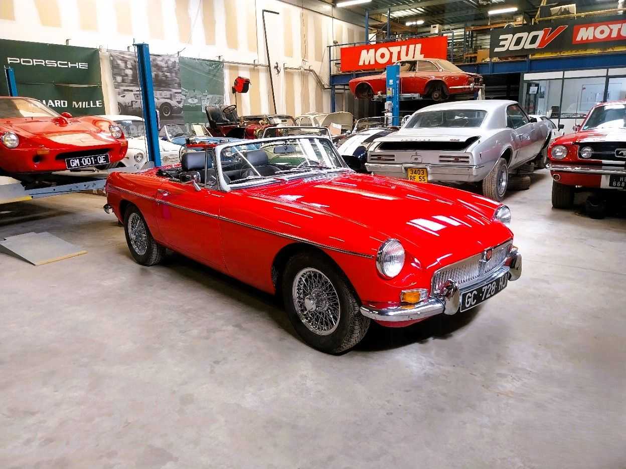 MG B