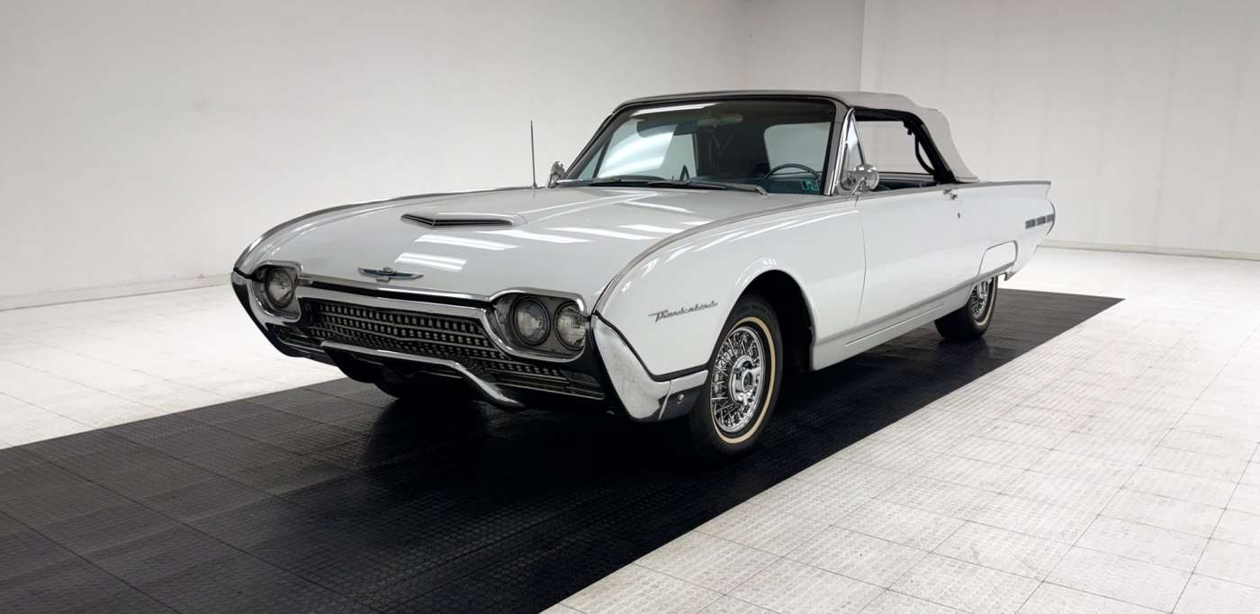 Ford Thunderbird
