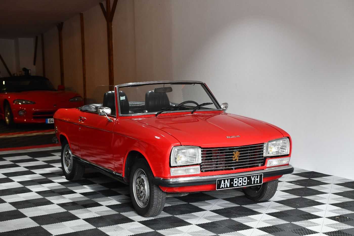 Peugeot 304