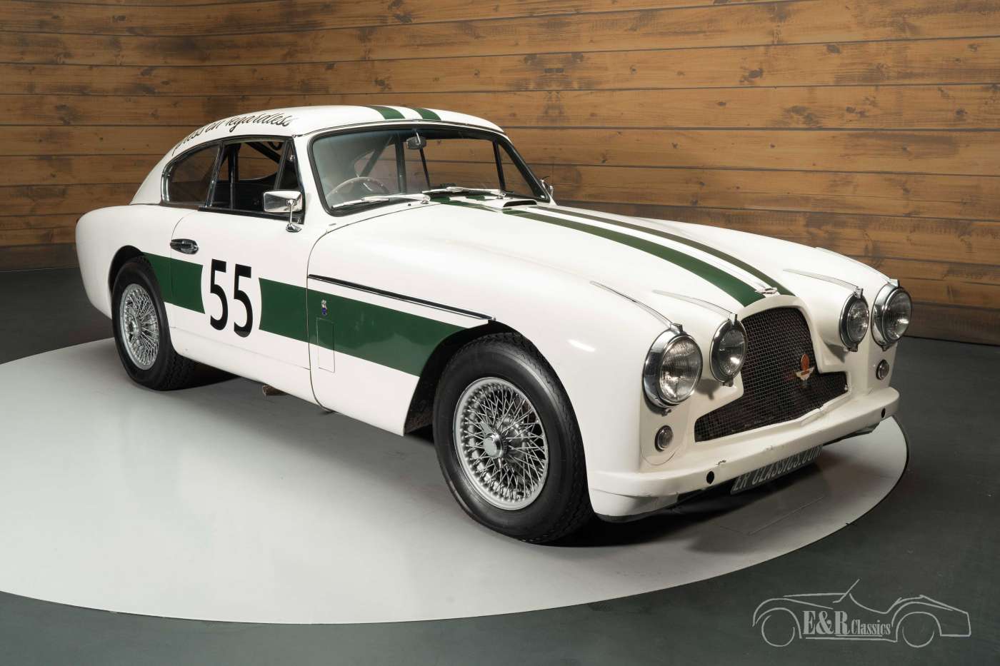 Aston Martin DB