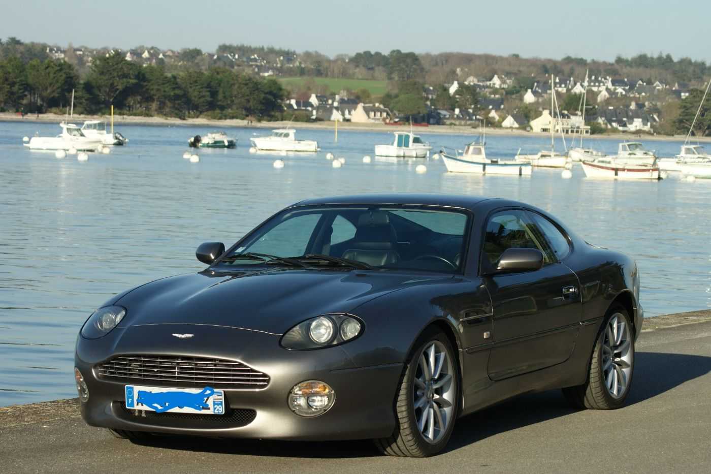 Aston Martin DB