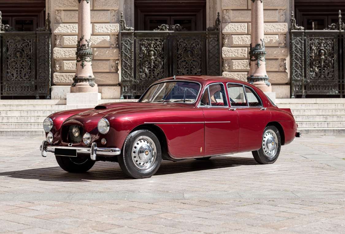 Bristol 405