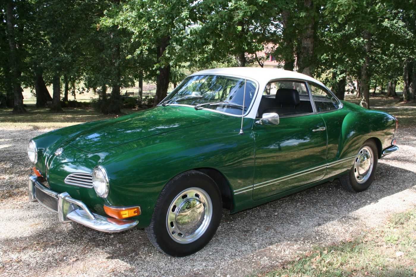 Volkswagen Karmann Ghia
