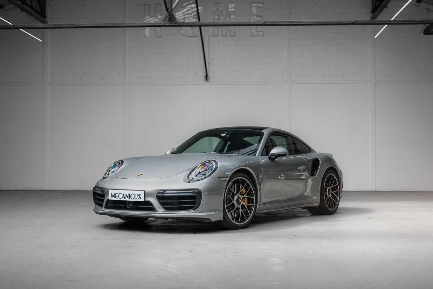 Porsche 991
