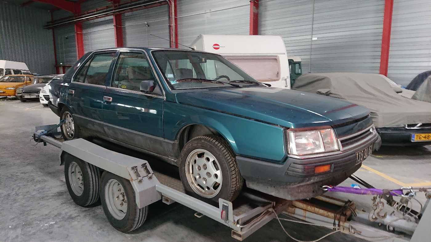 Renault 25