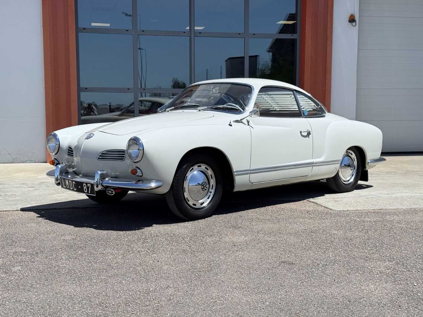 Volkswagen Karmann Ghia