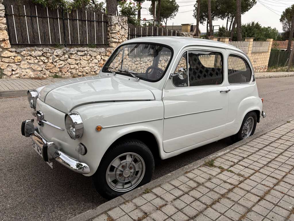Seat 600