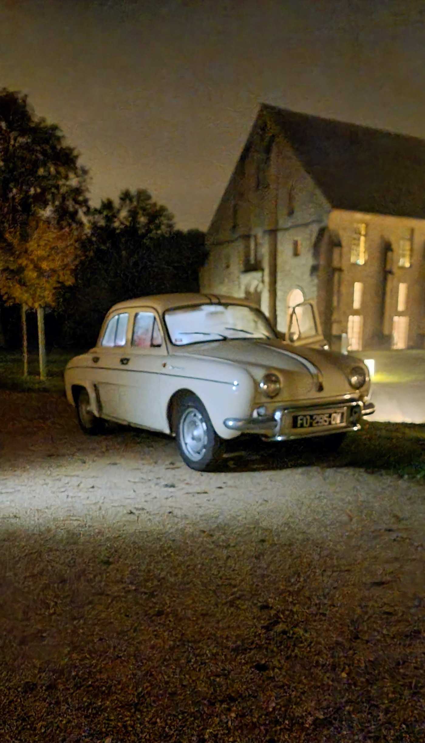 Renault Dauphine