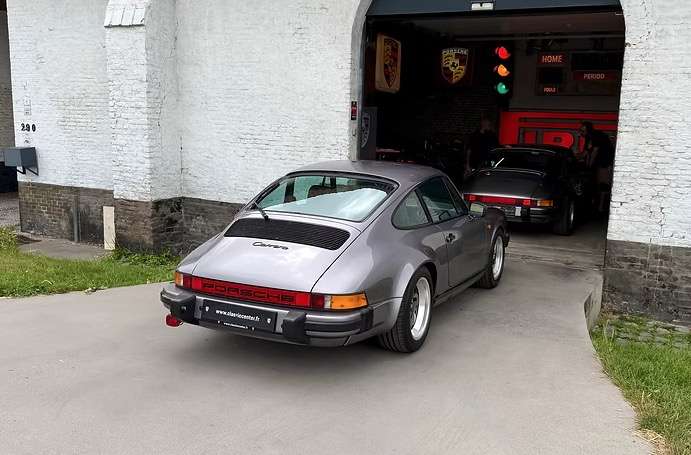 Porsche 911