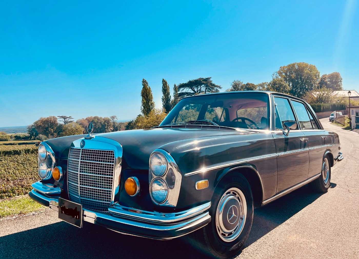 Mercedes-Benz SE