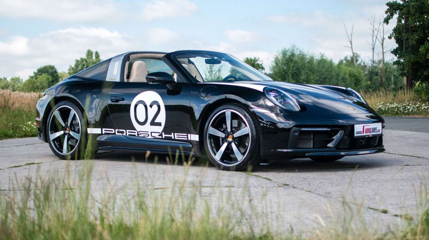 Porsche 992