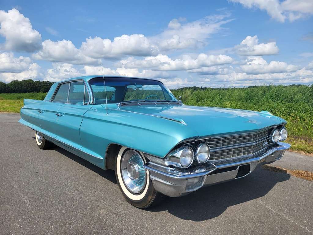 Cadillac De Ville