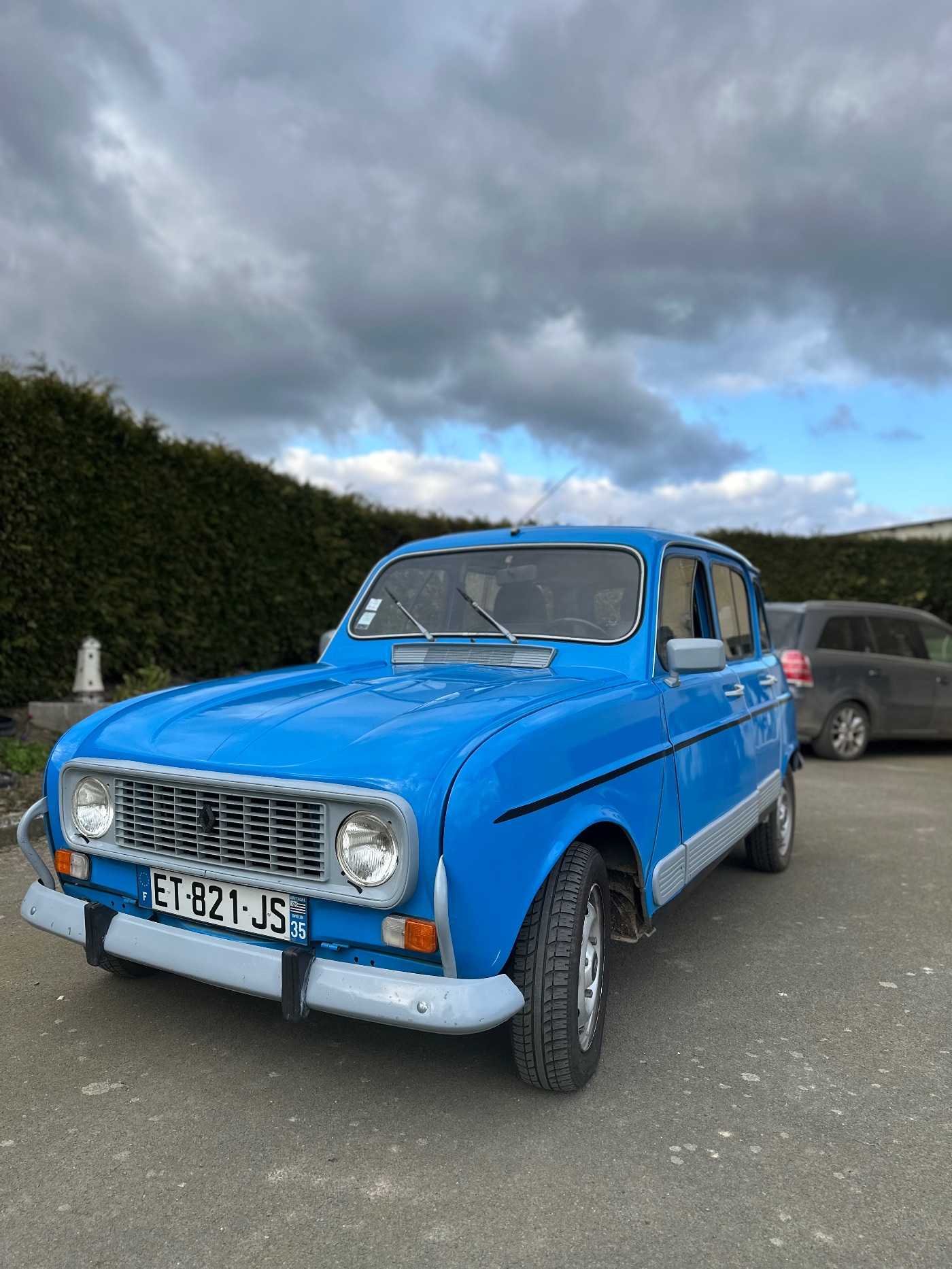 Renault 4