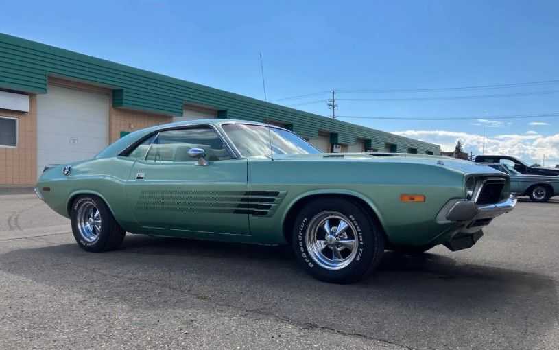 Dodge Challenger