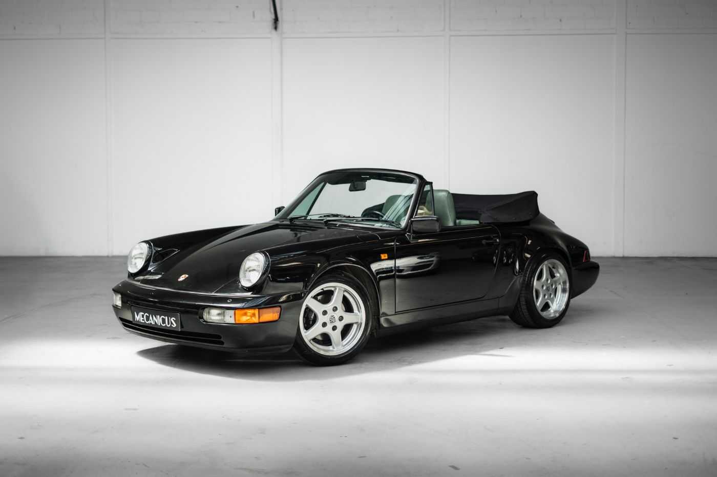 Porsche 964