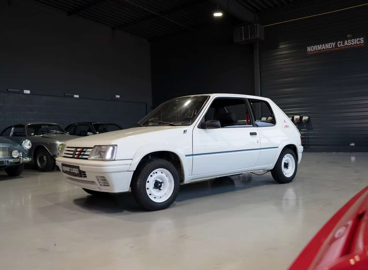 Peugeot 205