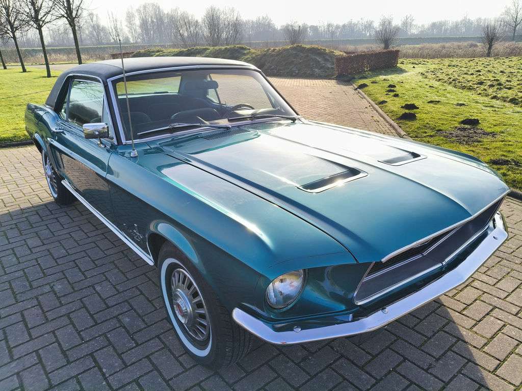 Ford Mustang