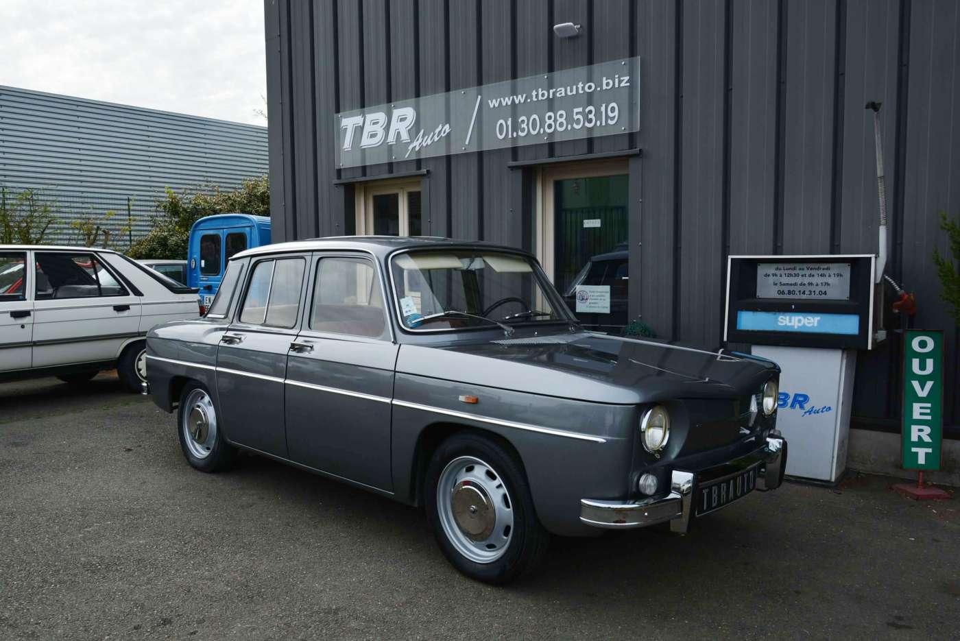 Renault R8