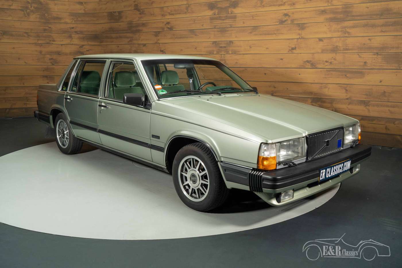 Volvo 760
