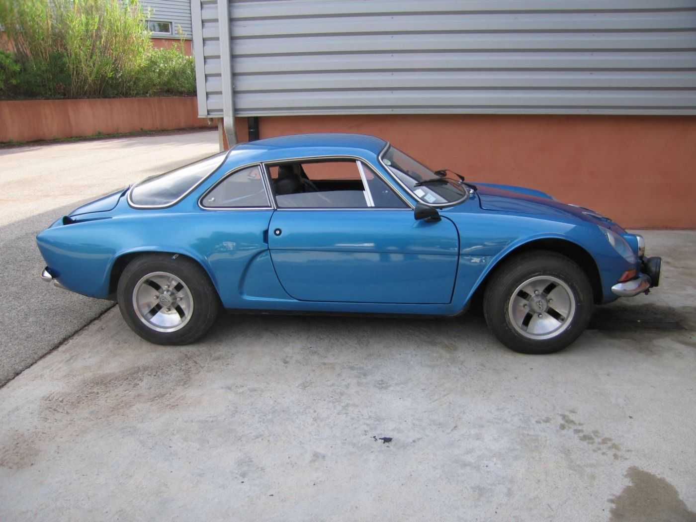 Alpine A 110