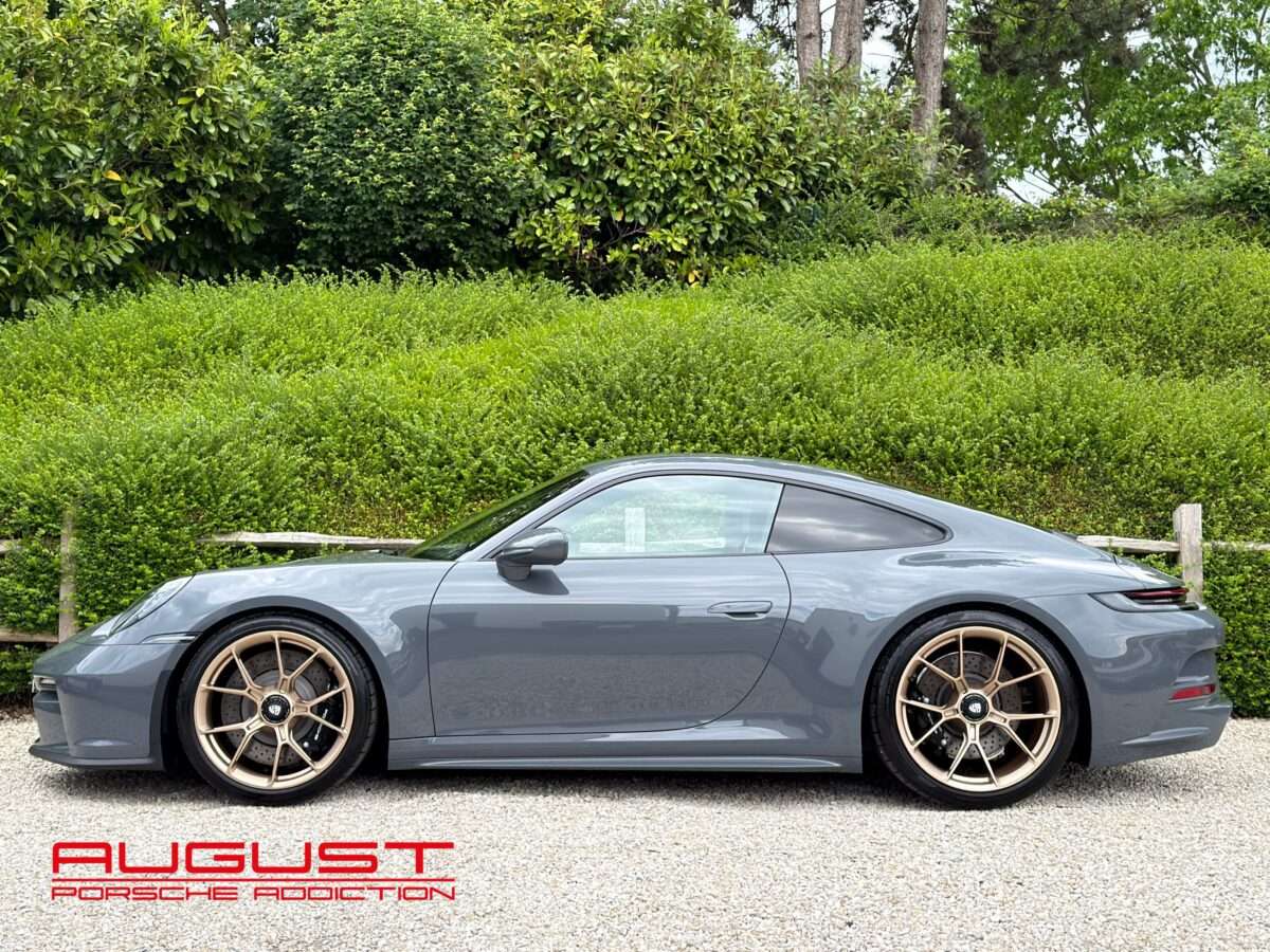 Porsche 992