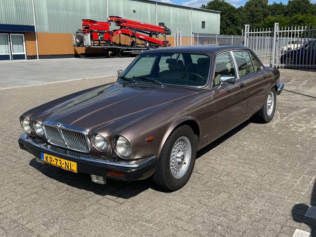 Jaguar Série - XJ