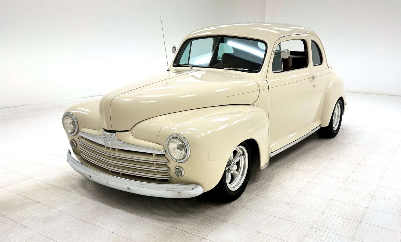 Ford Deluxe