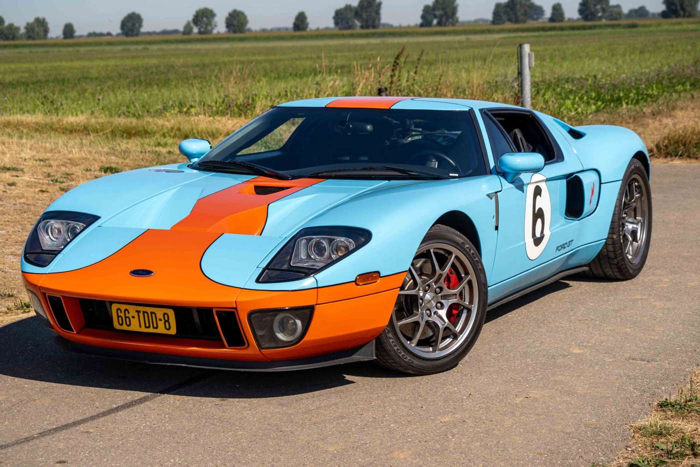 Ford GT