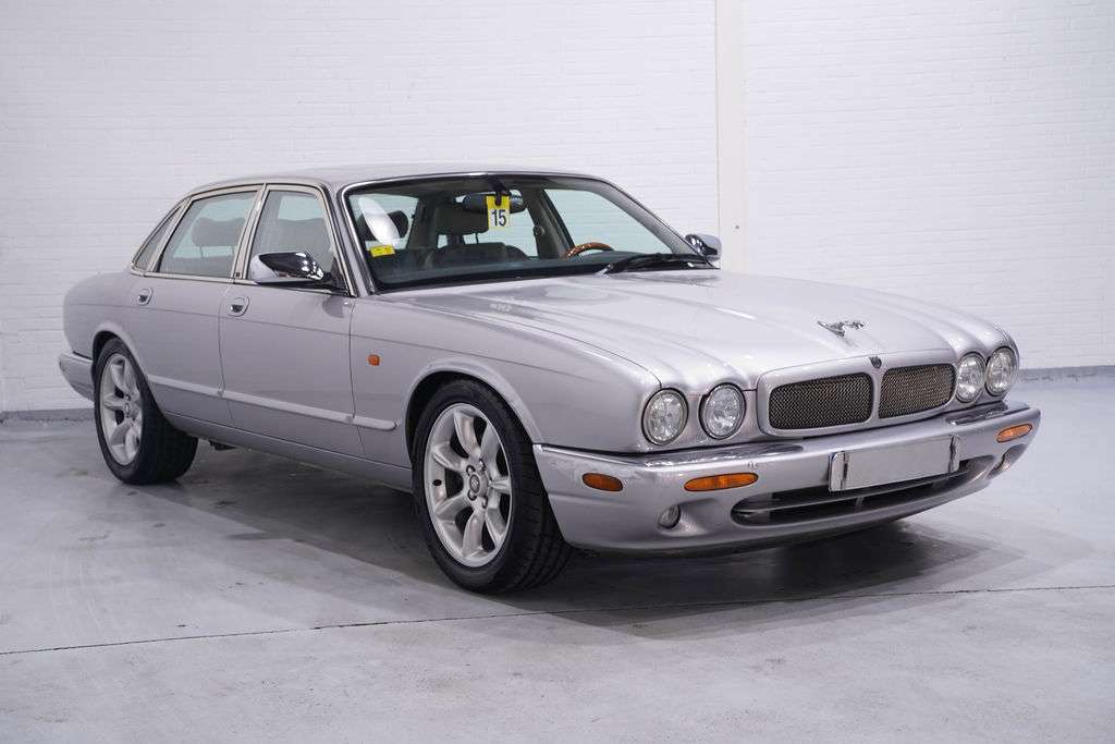 Jaguar Série - XJ