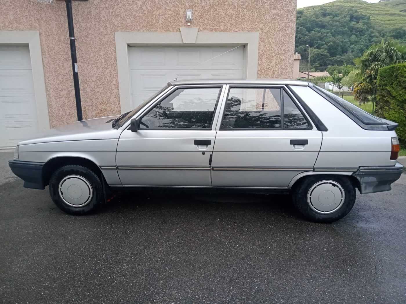 Renault 11