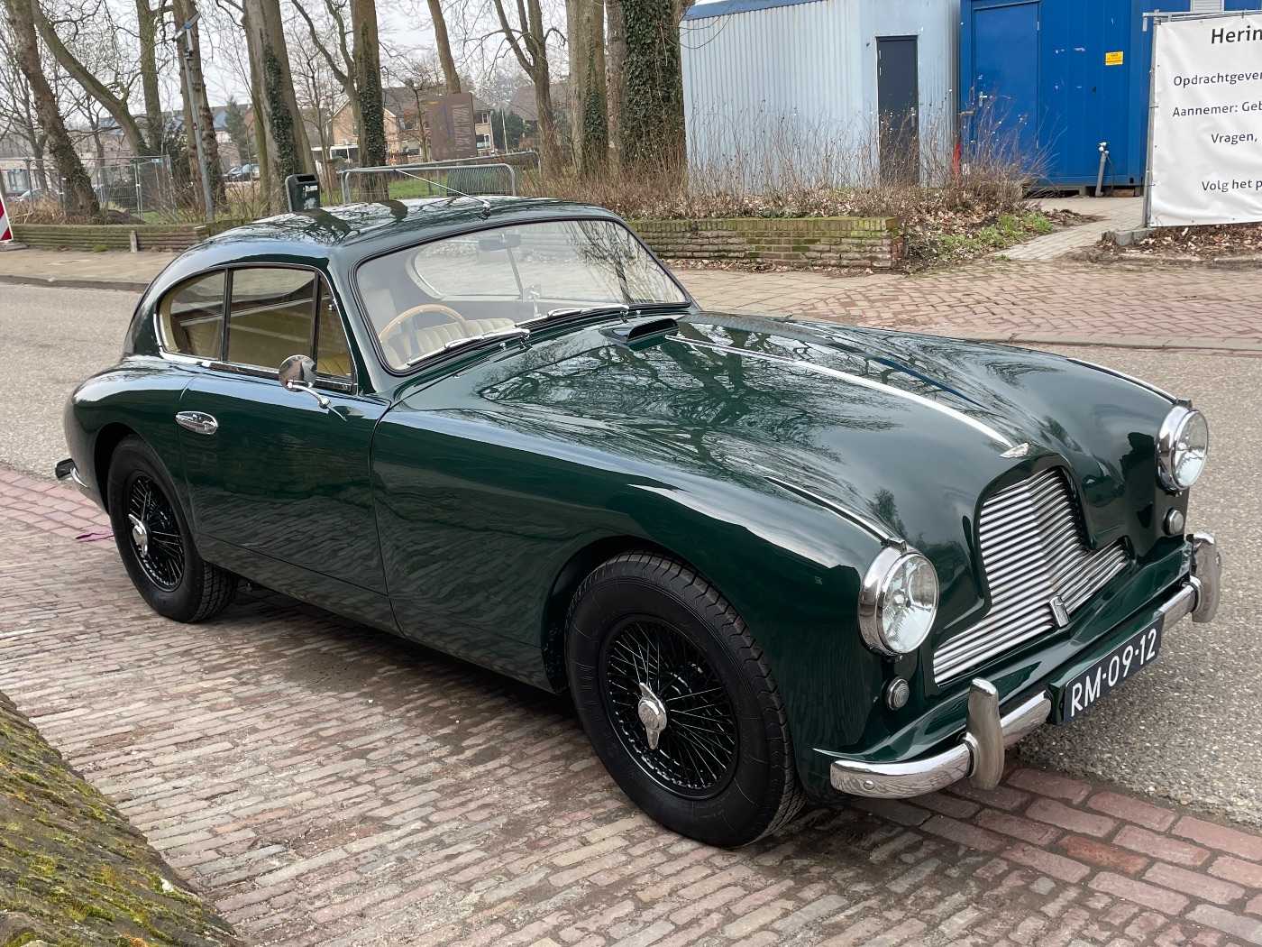Aston Martin DB